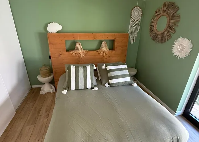 בית נופש Petite Girolle קרקן